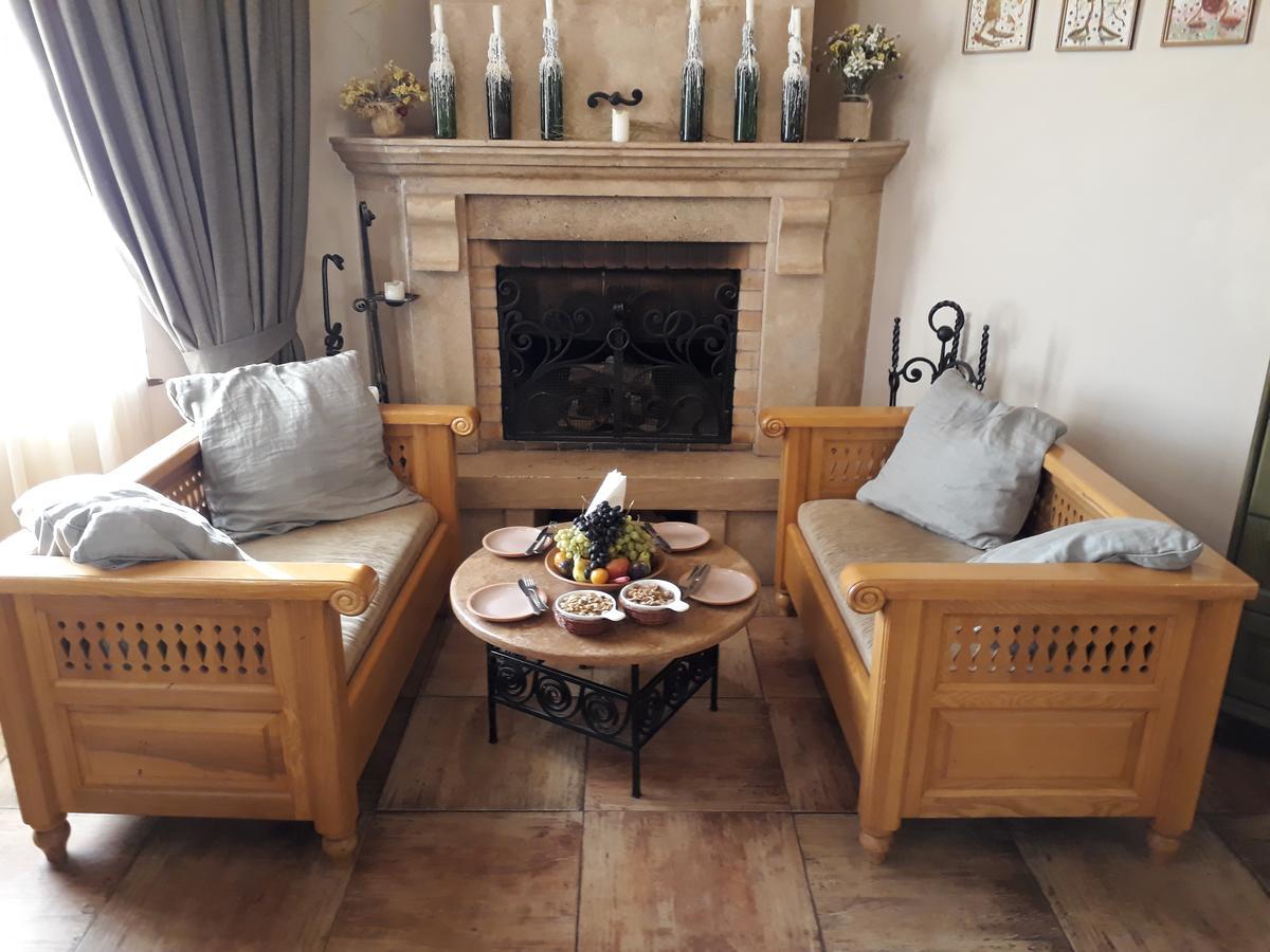 Tsaghkunq Guest House เซวาน ภายนอก รูปภาพ