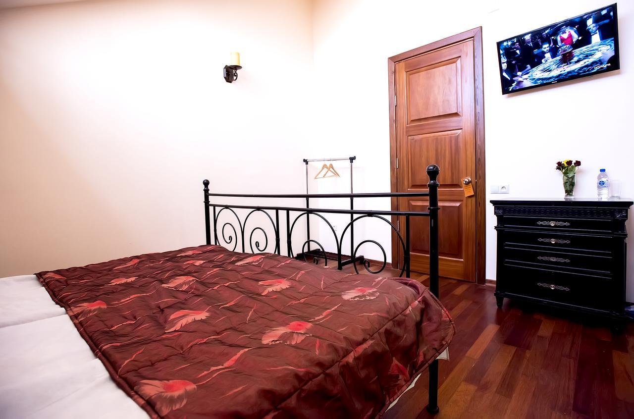 Tsaghkunq Guest House เซวาน ภายนอก รูปภาพ