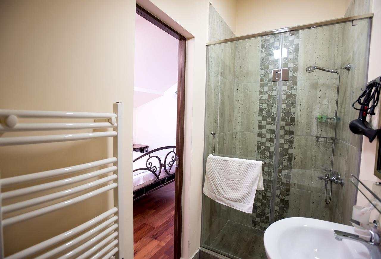Tsaghkunq Guest House เซวาน ภายนอก รูปภาพ